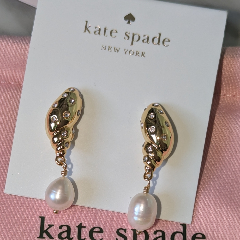 NWT Kate Spade Gold Shell Earrings with Freshwater Pearls 🐚🐚🐚